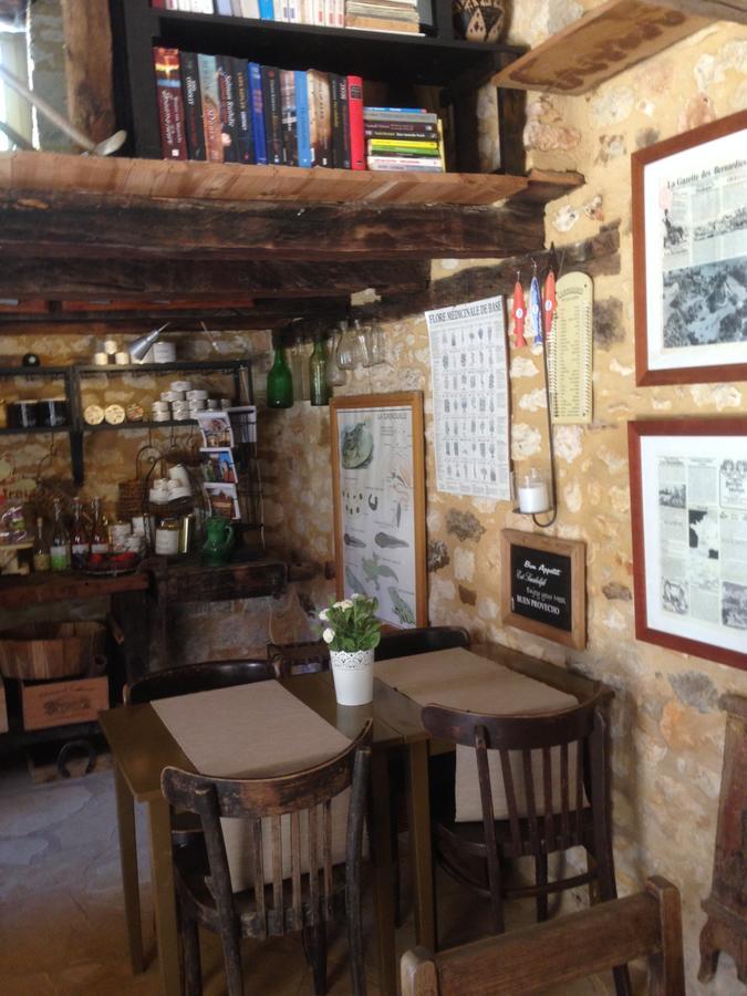 Lo Petit Cretsou Acomodação com café da manhã Simeyrols Exterior foto